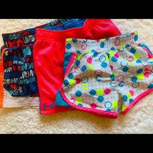 Bundle girls size 5 athletic shorts EUC.